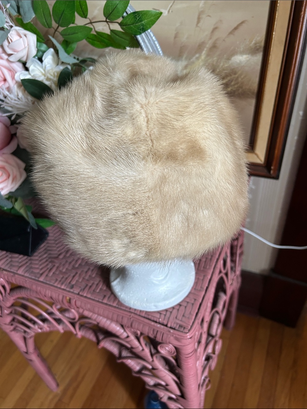 vintage Christine Originals Montreal blonde fur hat, 56